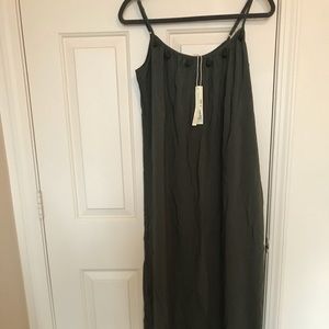 🆕 NWT Forever 21 Pom Pom Maxi Dress